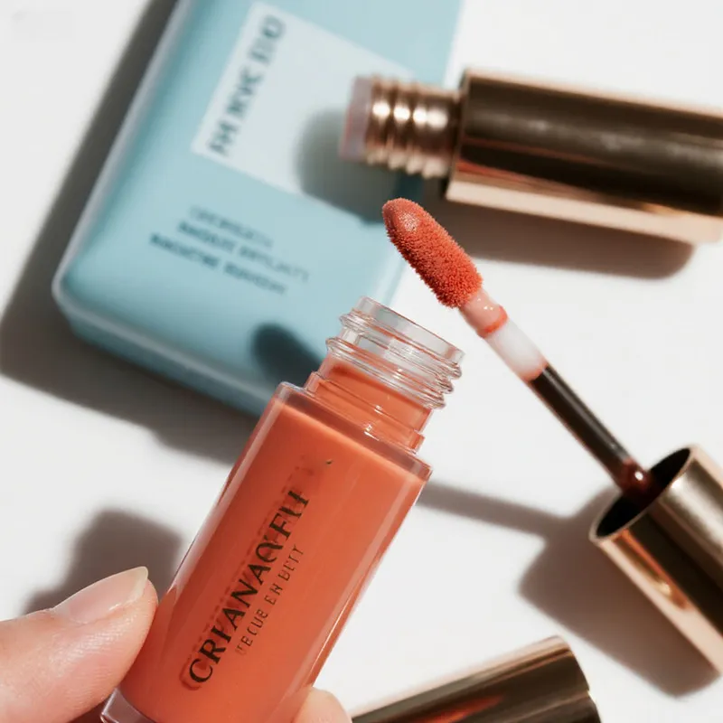 תווית פרטית Lip Gloss בסין